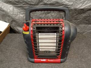 lot 7 image: Buddy Portable Propane Camp Heater
