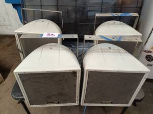 lot 33 image: Set of 4 Commercial Outdoor Speaker Horns