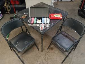 lot 84 image: Folding Card Table with 2 Chairs and Poker Set