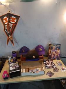 lot 100 image: Minnesota Sports Memorabilia Collection with Vikings and Twins Items