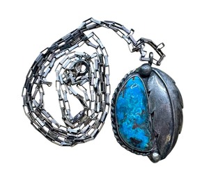 lot 15J image: Old Pawn Vintage Navajo Sterling Silver and Turquoise Necklace