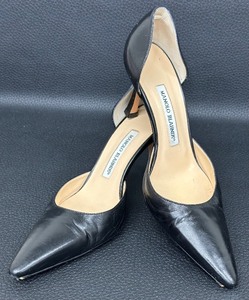 lot 37 image: Manolo Blahnik Black Leather Pumps - Size 38