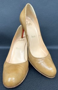 lot 120 image: Christian Louboutin Beige Leather Pumps - Size 38 12
