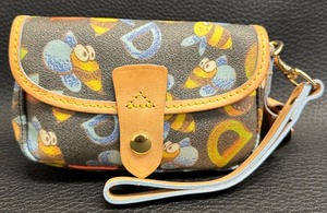 lot 99 image: Vintage Dooney & Bourke Wristlet Clutch Bag Gray Bumble Bee