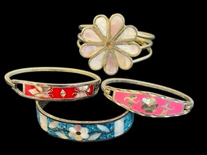 lot 78G image: Four Vintage Southwest Style Bracelets