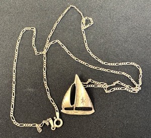 lot 86G image: Vintage Sterling Silver Sailboat Necklace