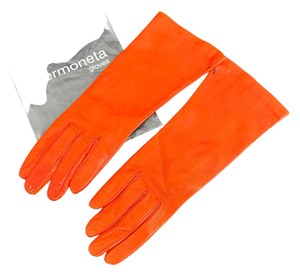lot 76 image: New Orange Sermoneta Gloves