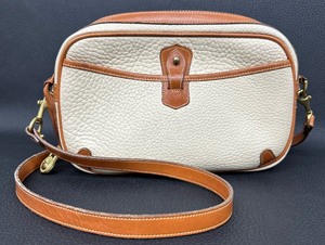 lot 35 image: Vintage Dooney & Bourke All Weather Leather Messenger Crossbody Shoulder Handbag