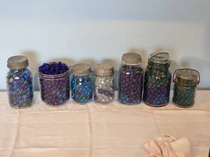 lot 21F image: Bundle of Blue & Green Spectrum Decorative Marbles