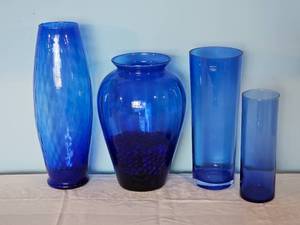 lot 20C image: Variety of Large Cobalt Blue Vases Grouping A