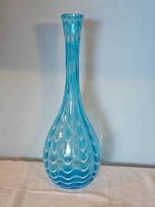 lot 20E image: Vintage Glass Vase Waffling Blue & White Pattern