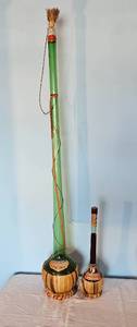 lot 48 image: Pair of Vintage Chianti Wine Bottles (4 & 1.5 ft respectively)