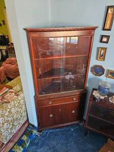 lot 75B image: Vintage Pennsylvania Federal Corner China Cabinet