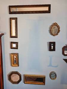 lot 127 image: Bundle of Petite Dcor Mirrors A