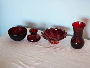 lot 57 image: Ruby Dcor & Art Glass (Features Viking Glass Bowl)