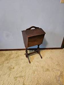 lot 145 image: Vintage Standing Sewing Chest
