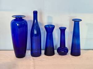 lot 23K image: Vintage Cobalt Art Glass Collection - Modernist Vases - (5)