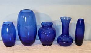 lot 22Q image: Vintage Cobalt Glass Decor Collection - Elegant Curved Vases - (5)