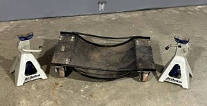lot 14 image: AC Delco 2-Ton Jack Stands and Rolling Mechanics Dolly
