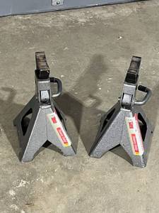 lot 16 image: Pittsburgh Automotive 3-Ton Jack Stands