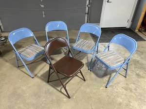 lot 53 image: Metal Folding Chair Lot (Brown Chair is Samsonite)