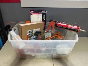 lot 91 image: Miscellaneous Garage Items Lot