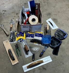 lot 116 image: Drywall and Tile Supplies Lot