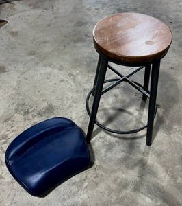 lot 127 image: 24 Tall BarDesk Stool with Cushion