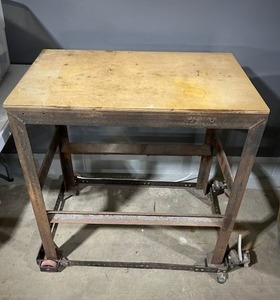 lot 128 image: Heavy Duty Craftsman Rolling Work Bench with Cart (34.5 Tall x 33 Wide x 20 Deep)