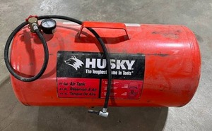lot 140 image: Husky 11-Gallon Air Tank (Untested)