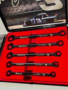 lot 151 image: Vintage Limited Edition (7,6427,800) Dale Earnhardt SNAP-ON Wrench Set (Like New)