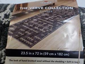 lot 22 image: Mohawk The Verve Collection Runner ...