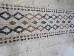 lot 28 image: Mohawk The Verve Collection Runner ...
