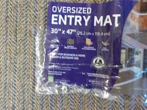 lot 31 image: Oversized Entry Mat 30 x 47...