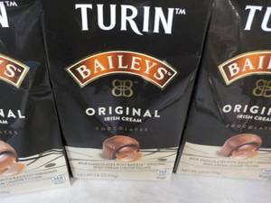 lot 107 image: 3 ct Turin Baileys Original Irish ...