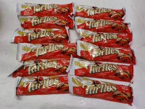 lot 173 image: Turtles Candy ...