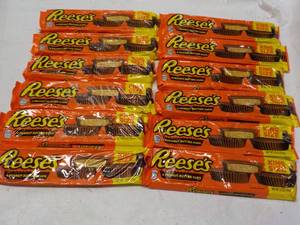 lot 180 image: Reeses Candy...