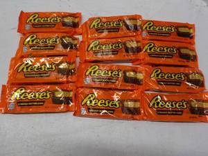 lot 183 image: Reeses Candy...