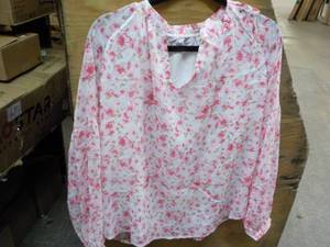 lot 299 image: Shewin Womens Top size Large...