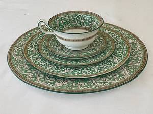 lot 63 image: Wedgwood Bone China Set
