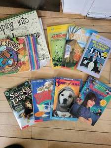 lot 229 image: Childrens Books Collection Lot