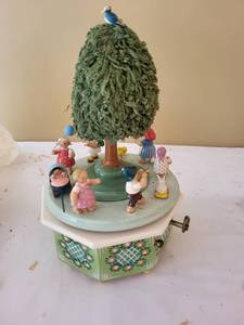 lot 292 image: German Wankel T. K. Tree Music Box