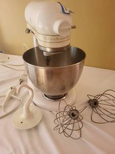 lot 293 image: KitchenAid Stand Mixer with Attachments