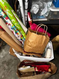 lot 320 image: Gift Wrapping Supplies Lot