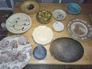 lot 378 image: Vintage Decorative Plate Bowl Collection