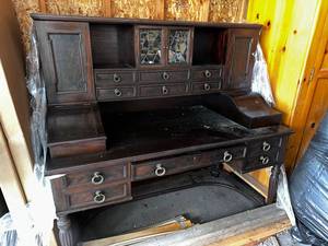 lot 1A image: Vintage Wooden Desk with Storage