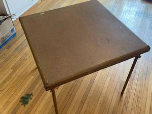 lot 98 image: Vintage Folding Card Table