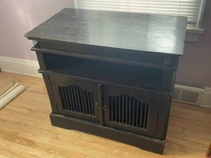 lot 103 image: Vintage Wooden Media Console