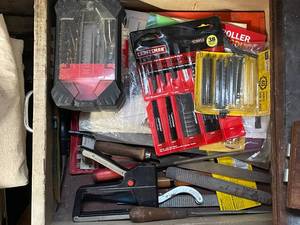 lot 334 image: Craftsman & Hand Tools Lot