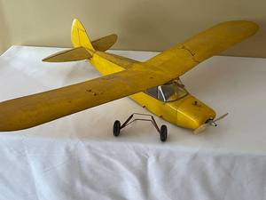lot 358 image: Vintage Yellow Model Airplane